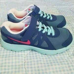 Nike Revolution 2, Girls, Size 13C, New!